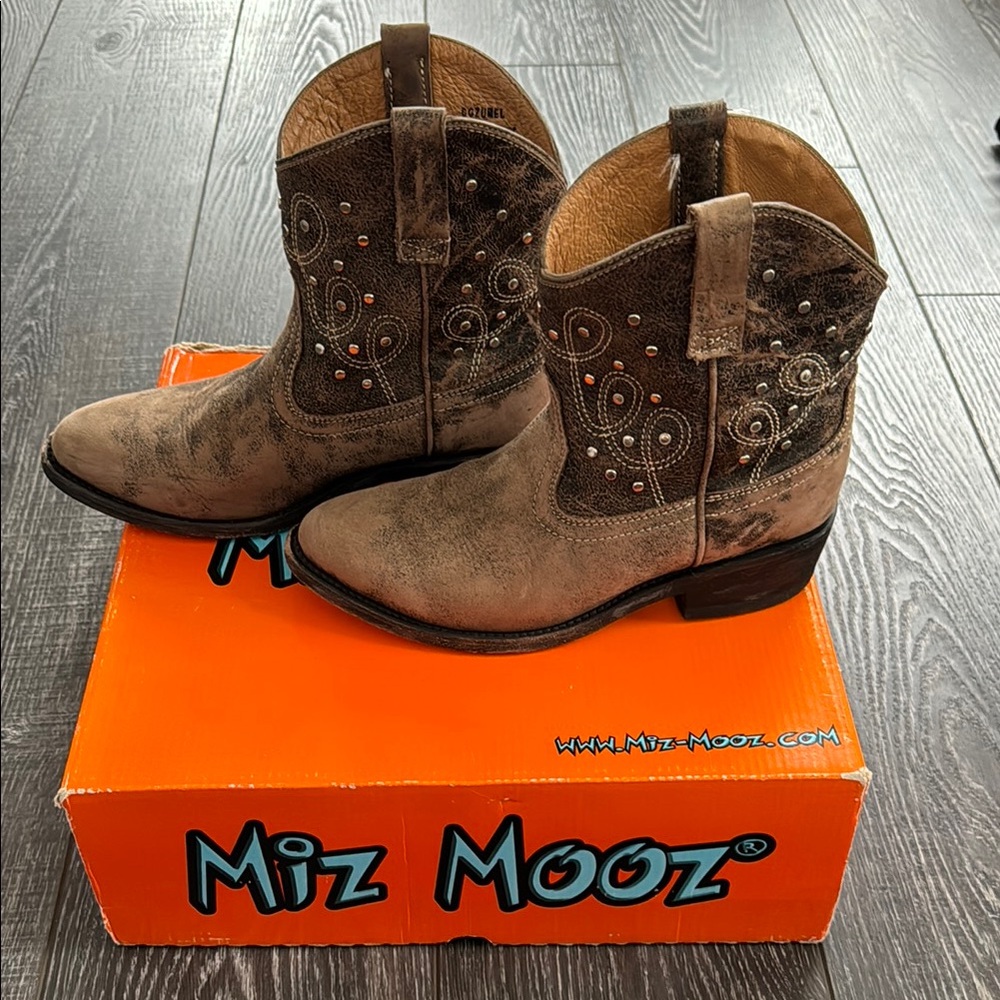 Miz Mooz Cozumel Women's Western Cowboy Cowgirl Ankle Boots size 7